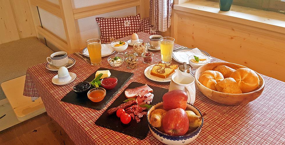 Rustic farm breakfast | 9.50 euros per person