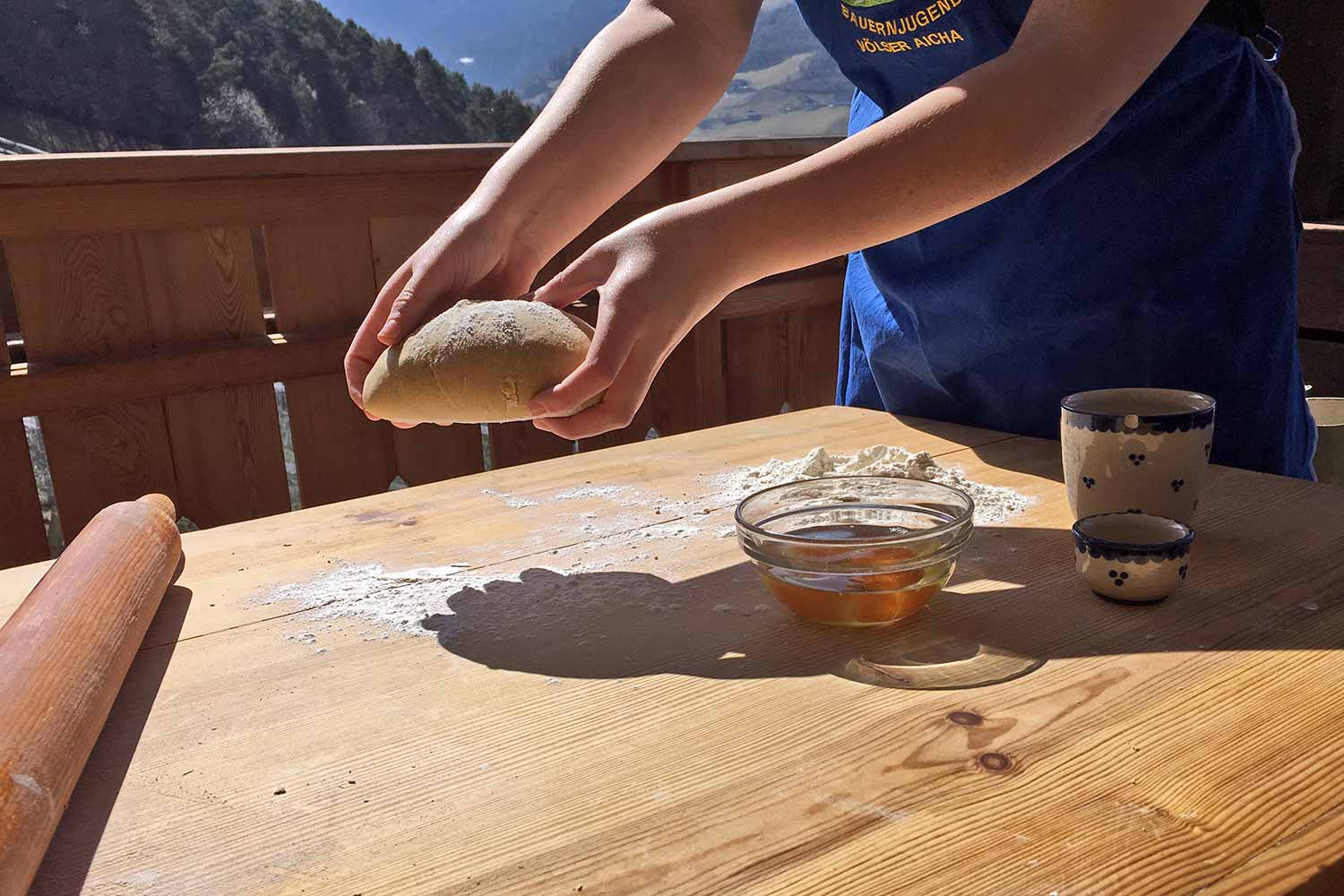 Baking bread at the Masunerhof